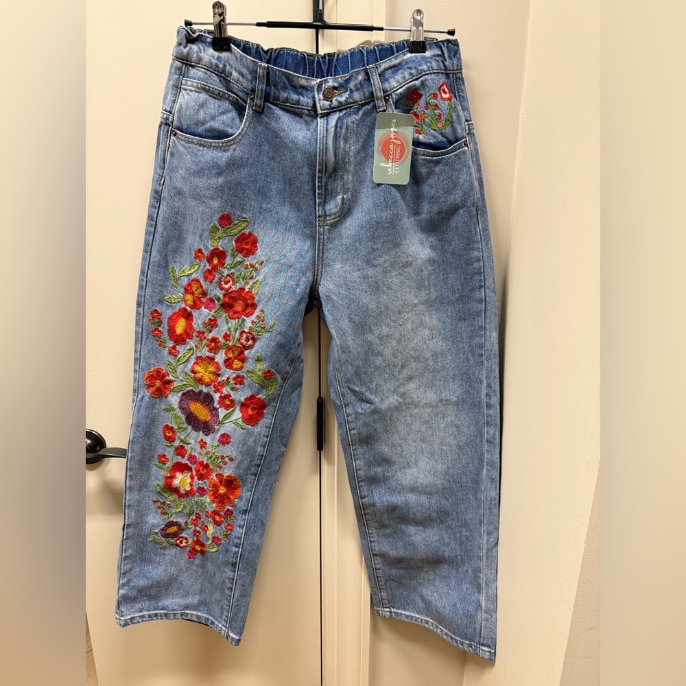 NWT Medium Floral Embroidered OH Jeans
